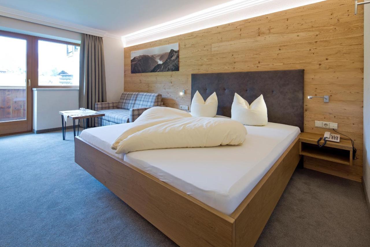 Hotel Bergland Пертизау Екстер'єр фото