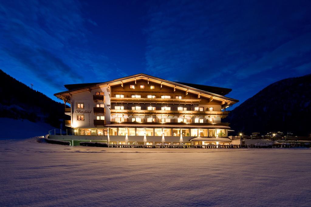 Hotel Bergland Пертизау Екстер'єр фото