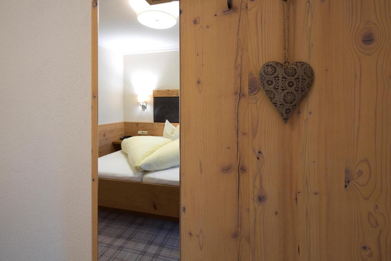 Hotel Bergland Пертизау Екстер'єр фото