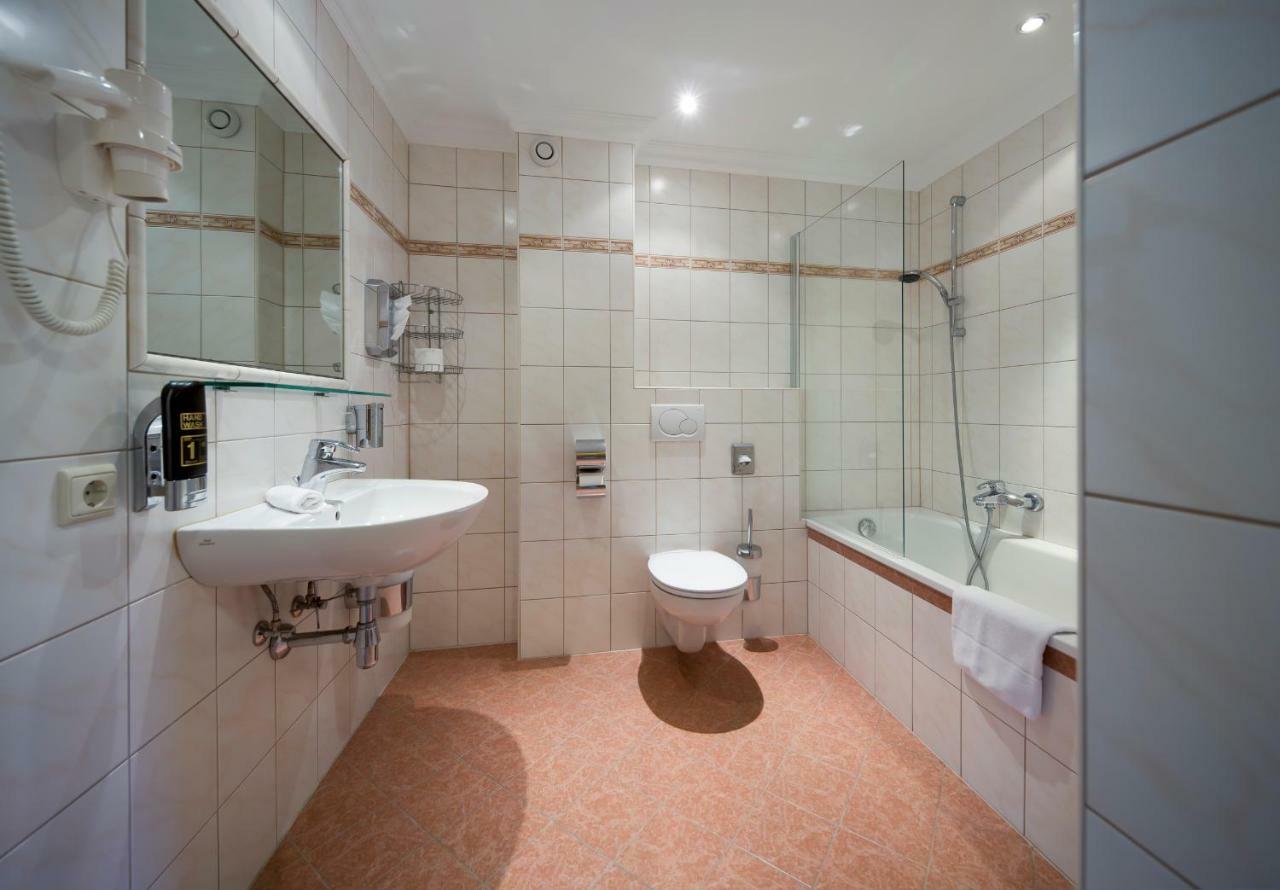 Hotel Bergland Пертизау Екстер'єр фото