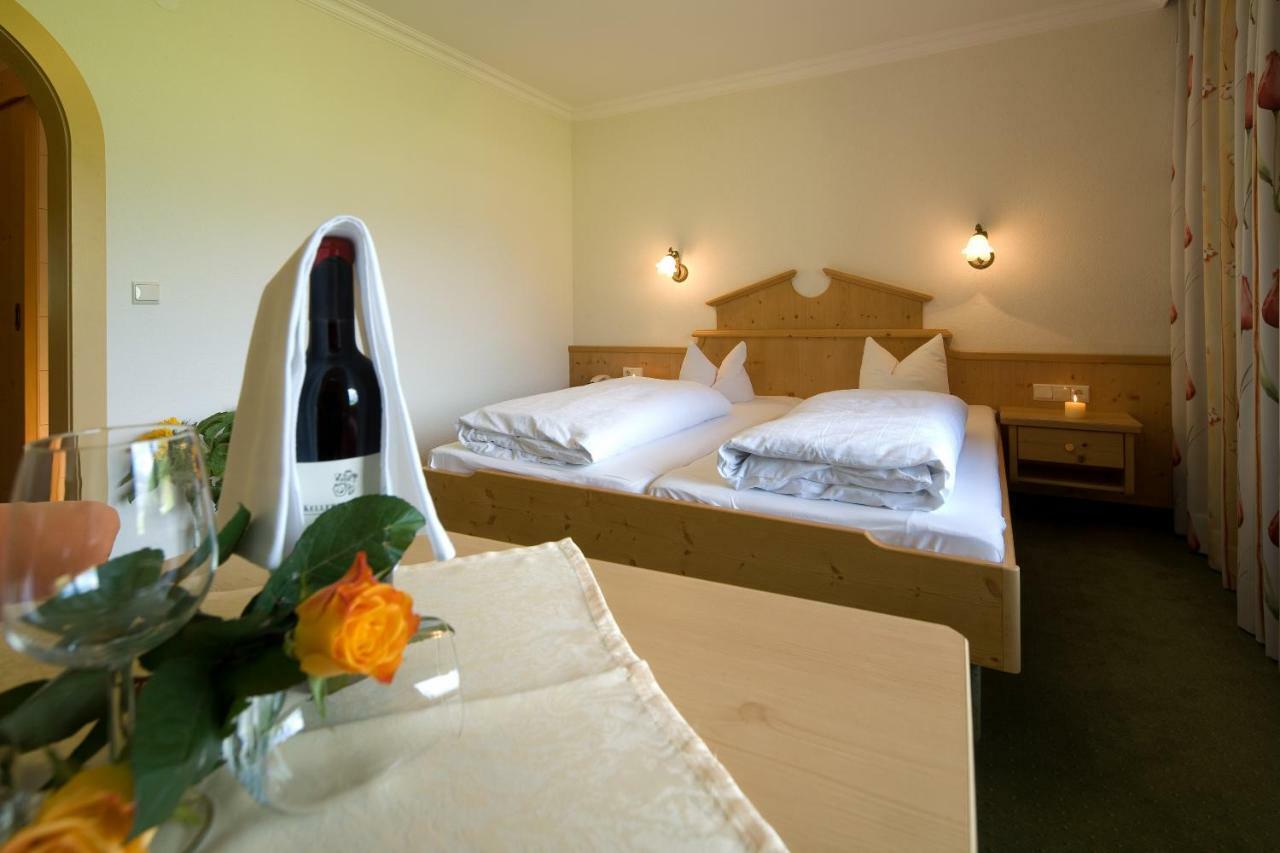 Hotel Bergland Пертизау Екстер'єр фото
